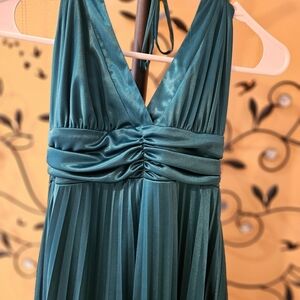 Candies froset green halter neck cocktail dress size small